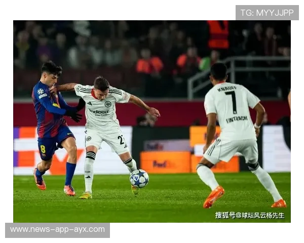 巴萨孔德双响，2-1逆转法兰克福迎接晋级